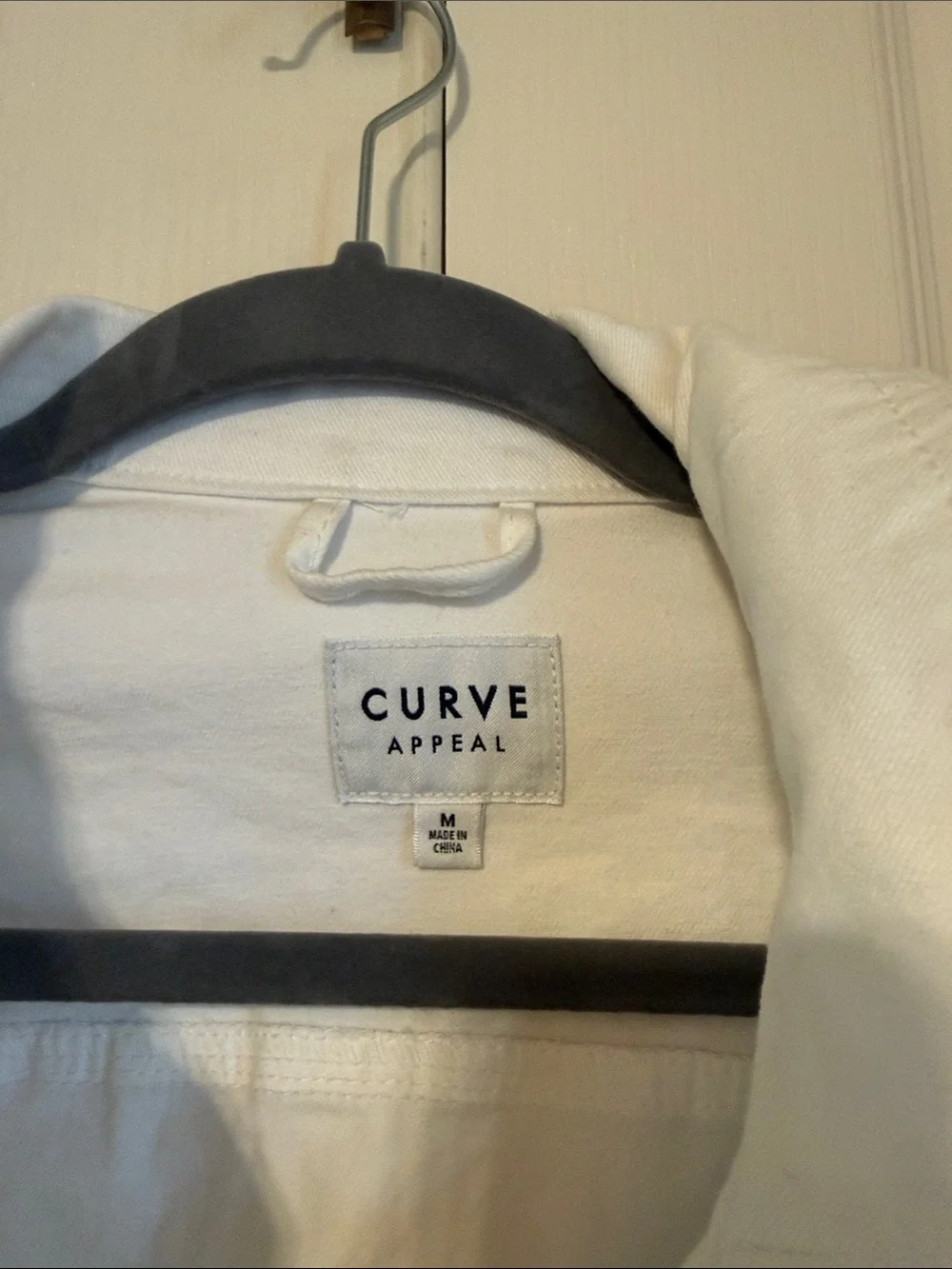 Curve Apparel White Denim Jean Jacket - Women's Classic Fit - Picture 2 of 3